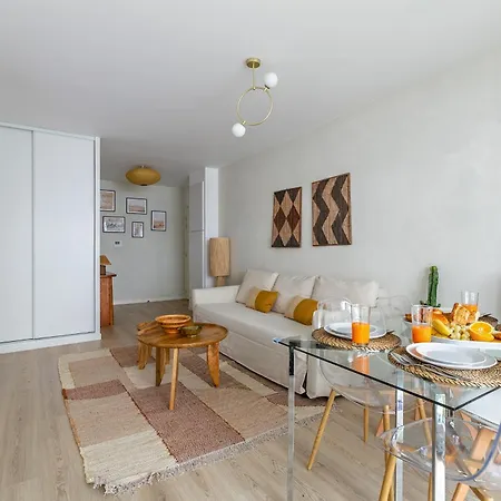 Oasis Lumineux And The Natural A Paris - 8 Pax - 2br